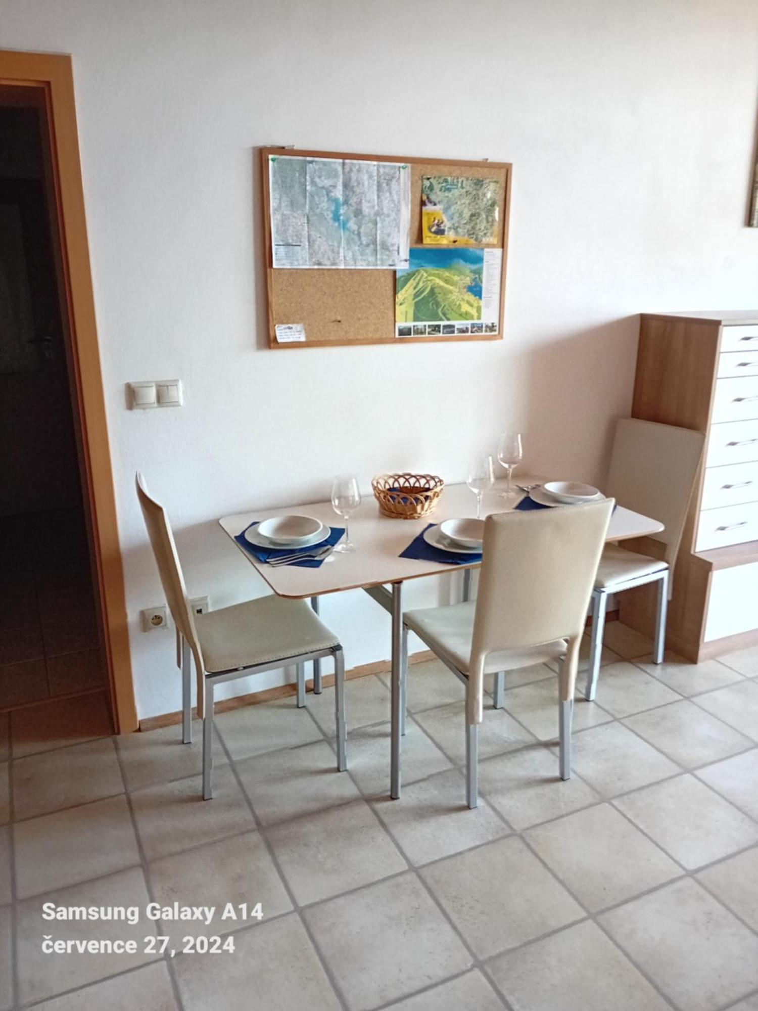 Apartman Lipno A12 Lipno nad Vltavou Buitenkant foto