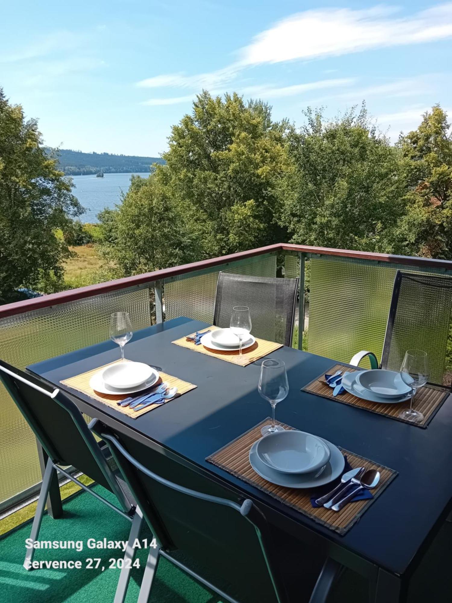 Apartman Lipno A12 Lipno nad Vltavou Buitenkant foto